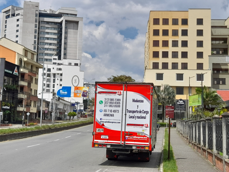 Transporte de carga y mercancías